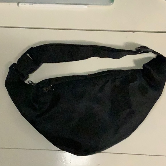 New York Rangers Pride Night Fanny Pack Bag SGA MSG LGBTQ Pride Delta Give Away - Picture 2 of 2